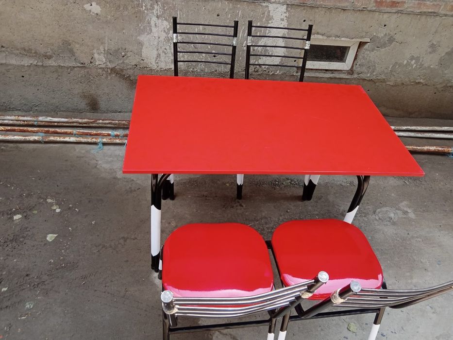 Temir stol stul siz istagan dezayinda