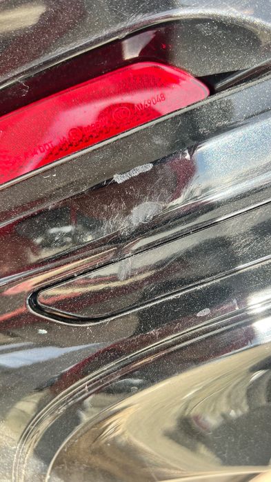 Продавам заден броня за BMW F30