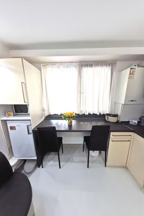 Studio de Închiriat
