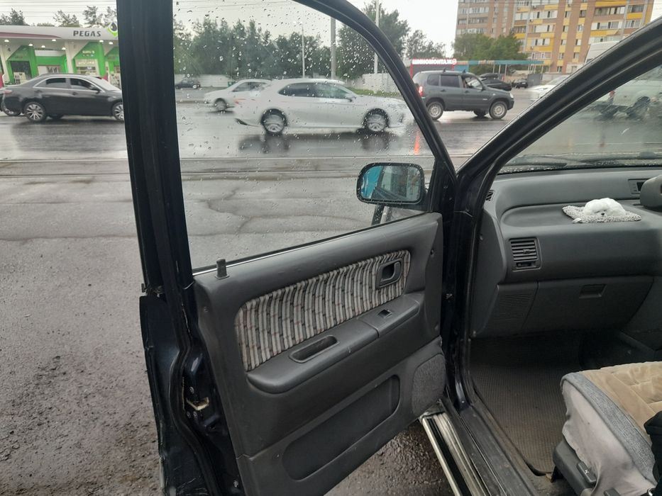 Продам Mitsubichi RVR , 1995г.