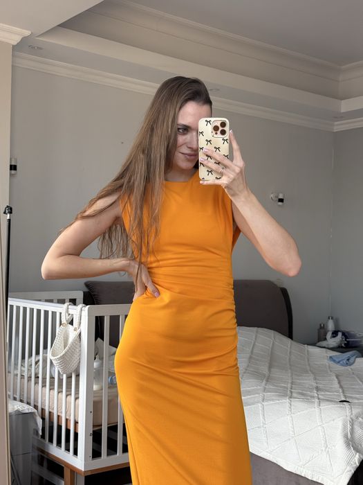 Платье Zara желтое