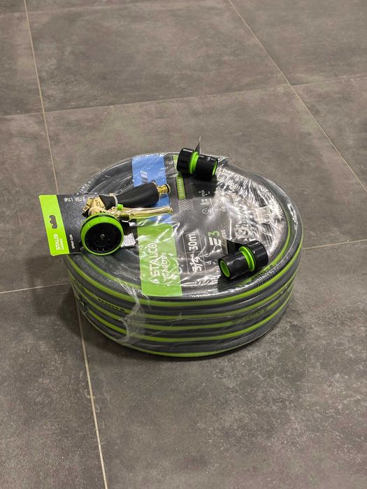 Set Complet Furtun Grădină 3/4" 30m STALCO GARDEN + Pistol Alamă 8 Funcții