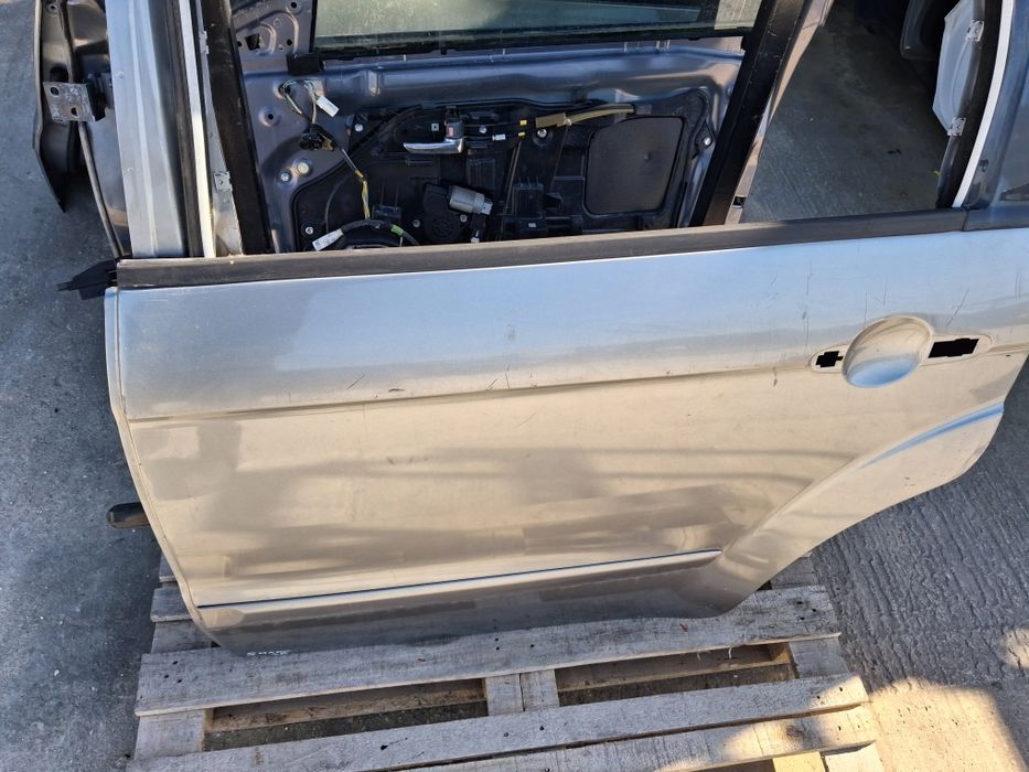 Врата Ford S-Max 2010г.