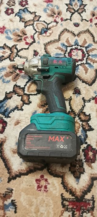 Шуруповерт болгарка гайковёрт