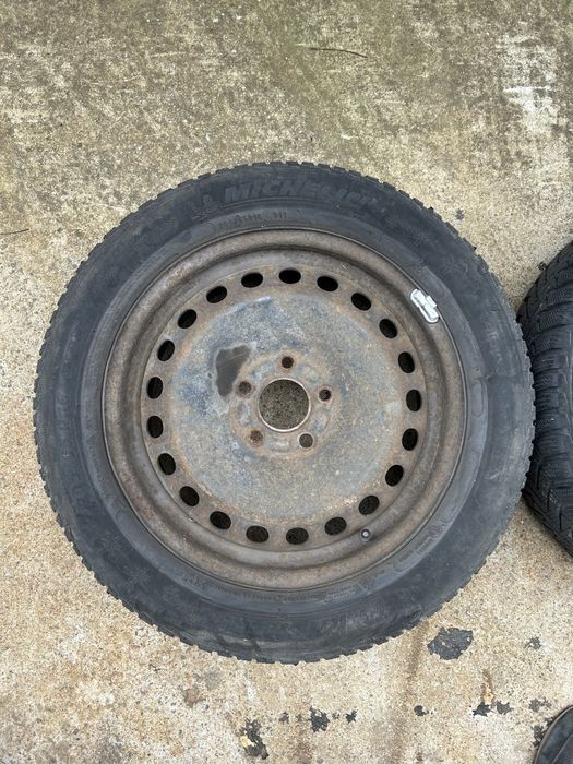 Зимни гуми с джанти 205/55 R 16