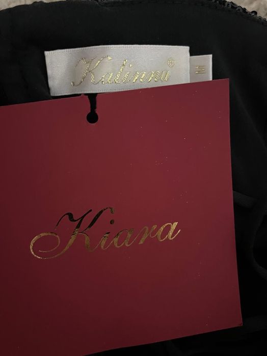 Женское вечернее платье с пайетками М размера