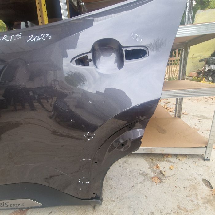 Toyota Yaris Cross 2023 след 2021 задна лява врата