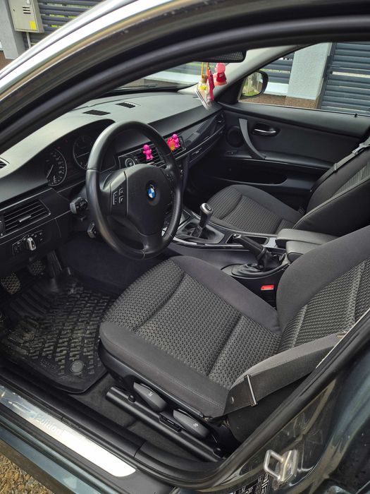 BMW318D 2012 de vânzare