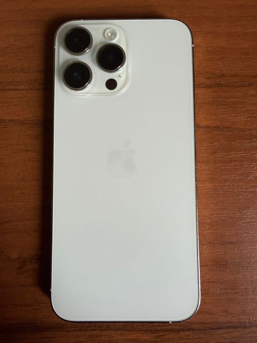 iPhone pro max 14