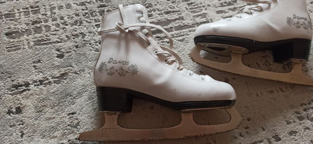 Коньки для девочек, 33-35 размер