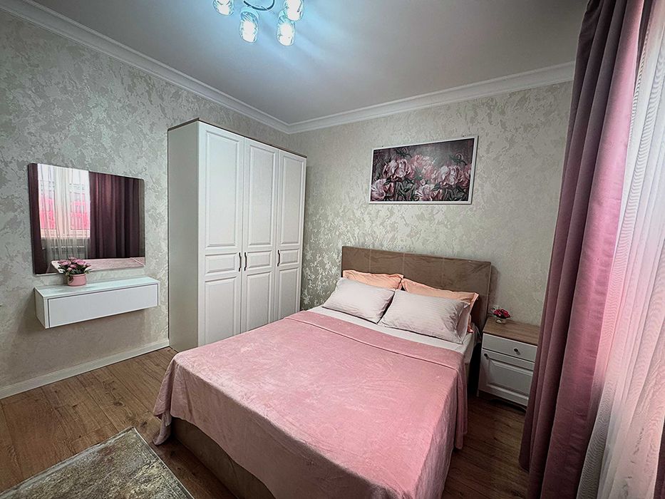 Продаю! Своя!Дархан, 4 комнатная квартира, центр.