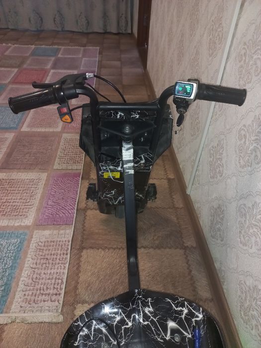 Продам электро самокат трип