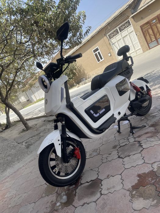 Bodo elektra sukuter sotiladi