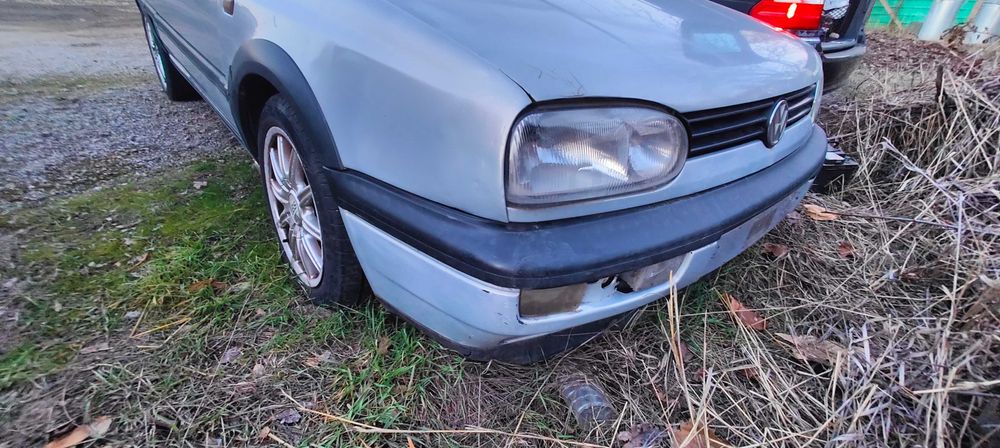 VW Golf 3 1.6 на части