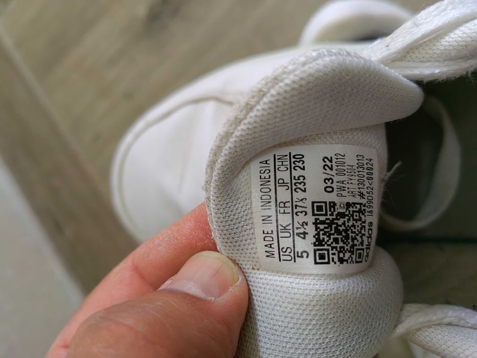 Дамски кецове Adidas