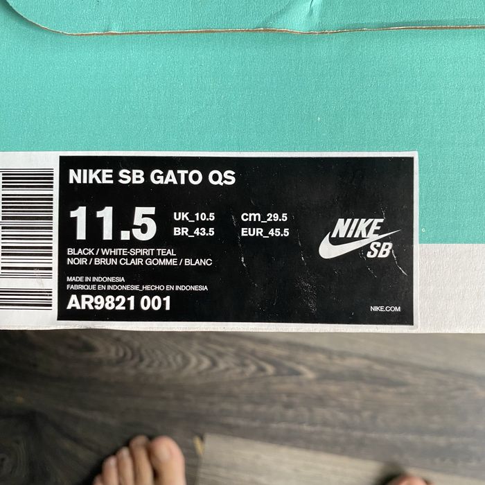 Nike Supreme x Gato SB