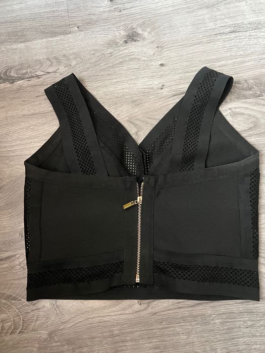 Топ много еластичен