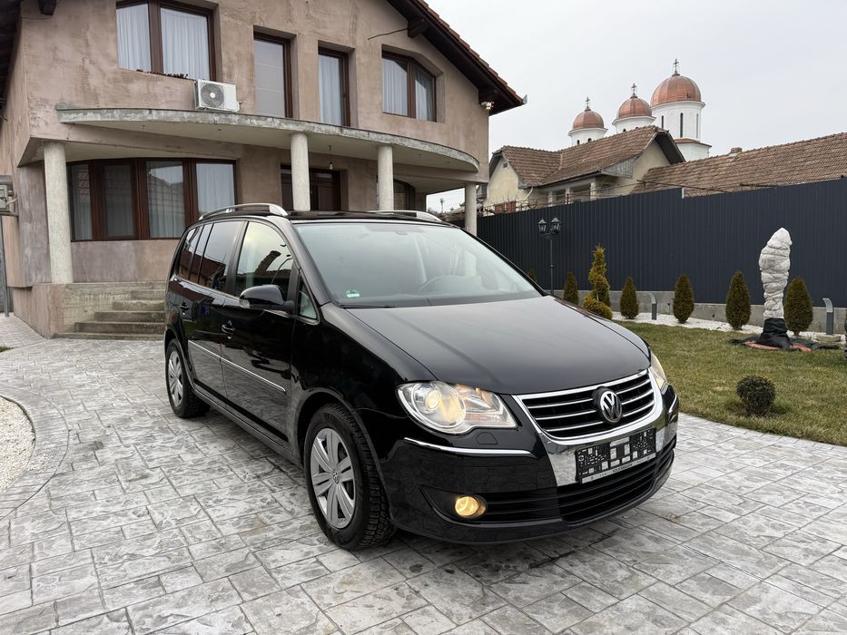 Touran • Automat • 2.0 TDI ~ BiXenon