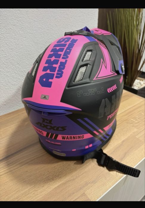 Casca enduro roz