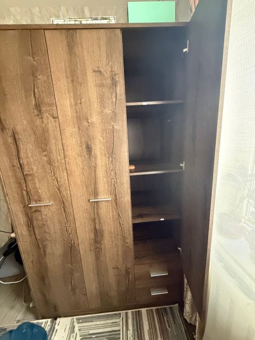 Продам спальный гарнитур