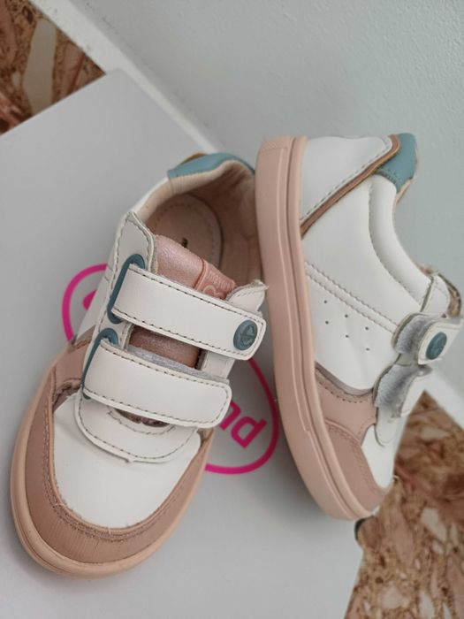 Incaltaminte copii 1+1 GRATIS