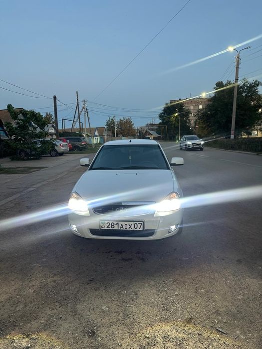 Продаю приора2 за 3.5милиона