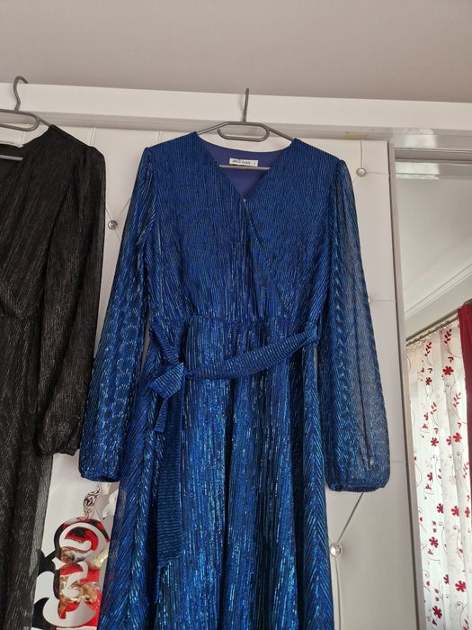 Rochii elegante strălucitoare