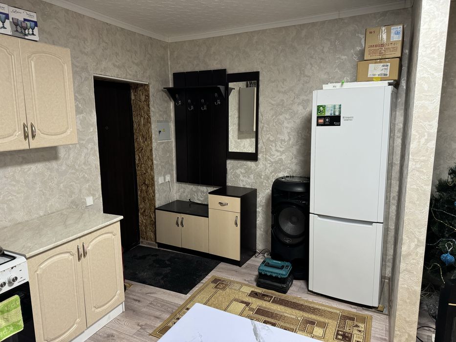 Дом, мангал, беседка в лесу