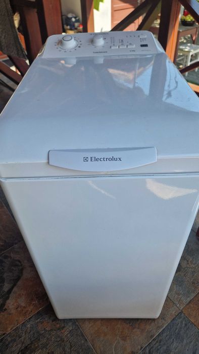 Masina de spalat Electrolux cu incarcare verticala