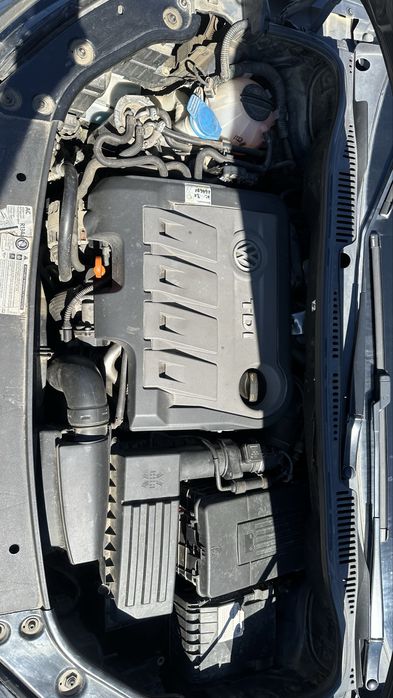 VW Touran, 2012, 1.6 TDI, Manual