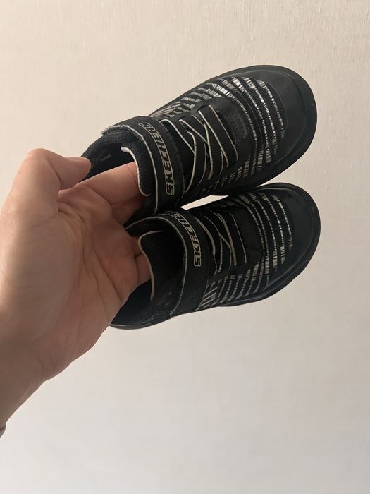 детские кросовки Skechers