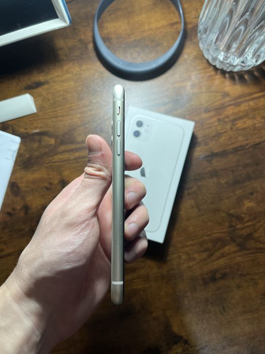 Iphone 11 в идеальном состоянии