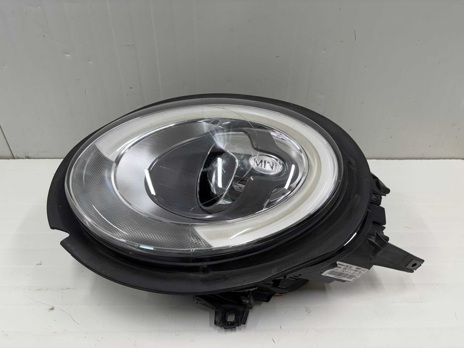 Ляв фар ЛЕД Мини Купър Ф54 Ф55 Ф56 Ф57 с бял мигач