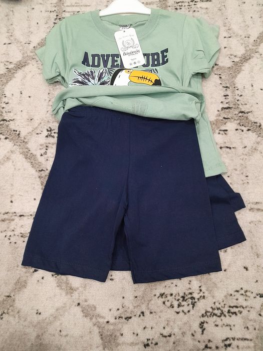 Новые футболки с шортами