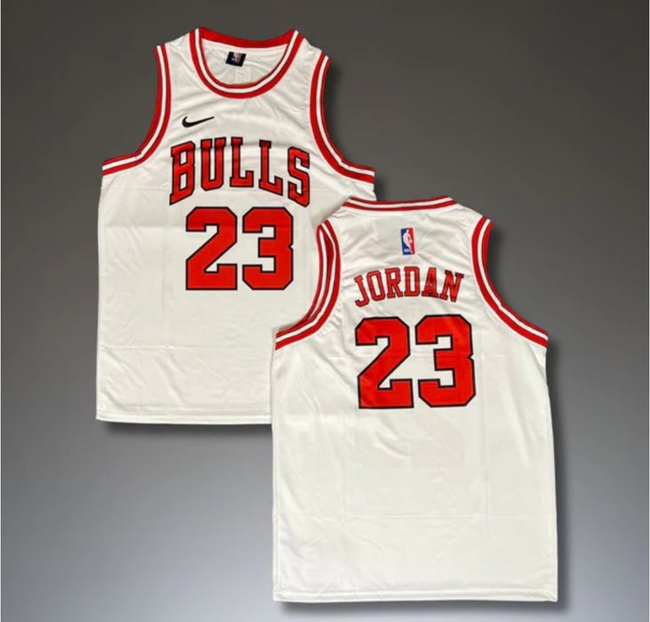 Vând maieuri baschet NBA