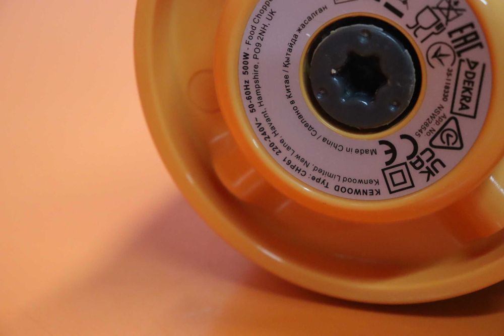 Кухненски уред Kenwood Easy Chop CHP61.100WH, 2 нива на скорост, работен контейнер 0,5 л, 500 вата, бял, ДЕФЕКТ