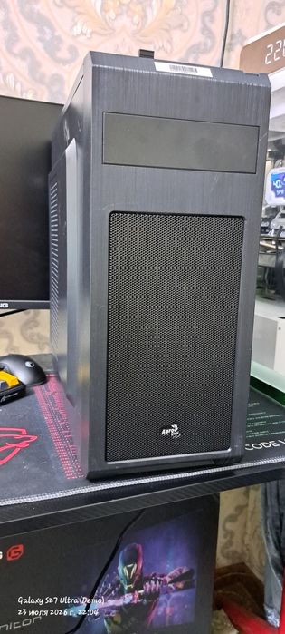 Рабочий кейс DDR4 I3 8100