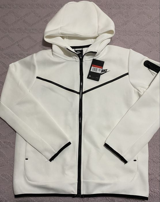 Hanorac Nike Tech