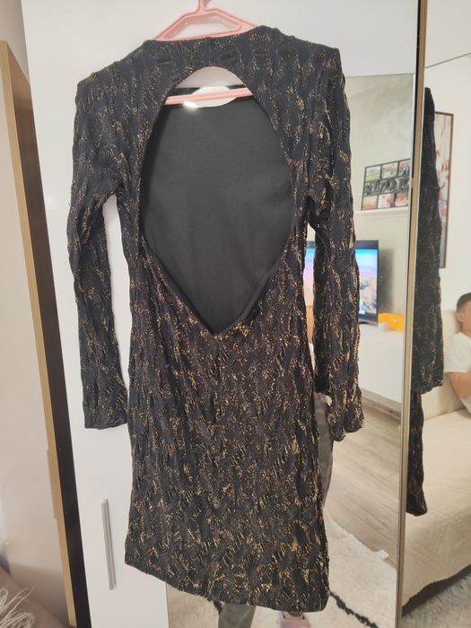 Черна рокля , Zara