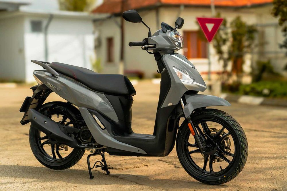 Inchiriere scuter SYM Symphony 49cc pentru livrari delivery glovo, bolt, tazz / Scuter Rental SYM Symphony