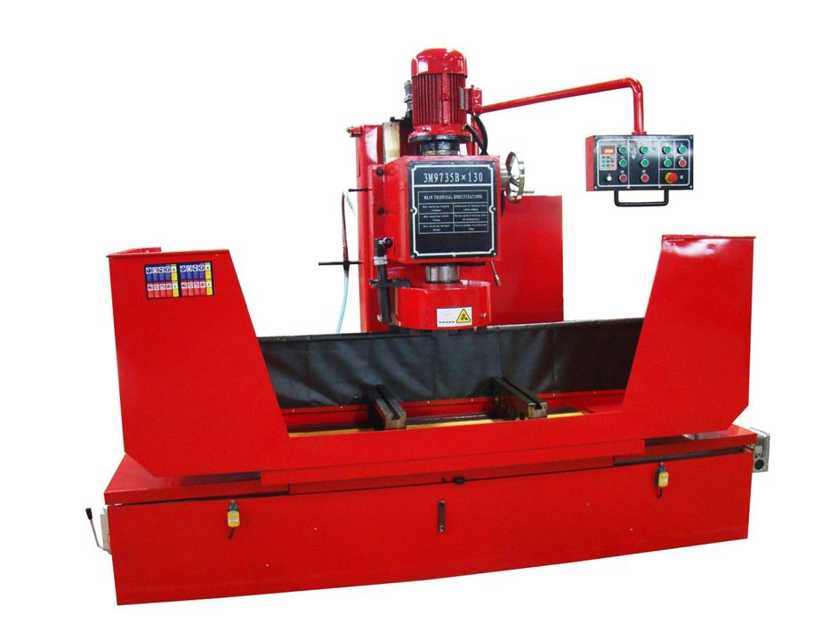 Фрезерно шлифовальный станок 3M9735B×1300