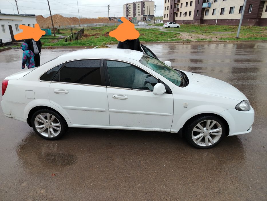 Шина с дисками для машины Жентра