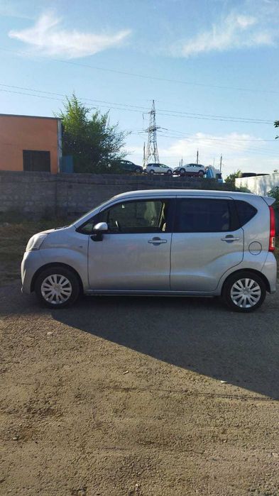 Автомобиль Subaru Stella