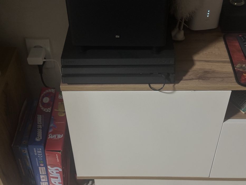 Ps 4 pro в отличном состояние