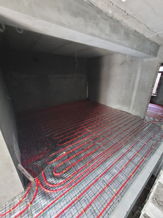 Сварчик, 30 йиллик тажрибага эга профессионал сварчик.