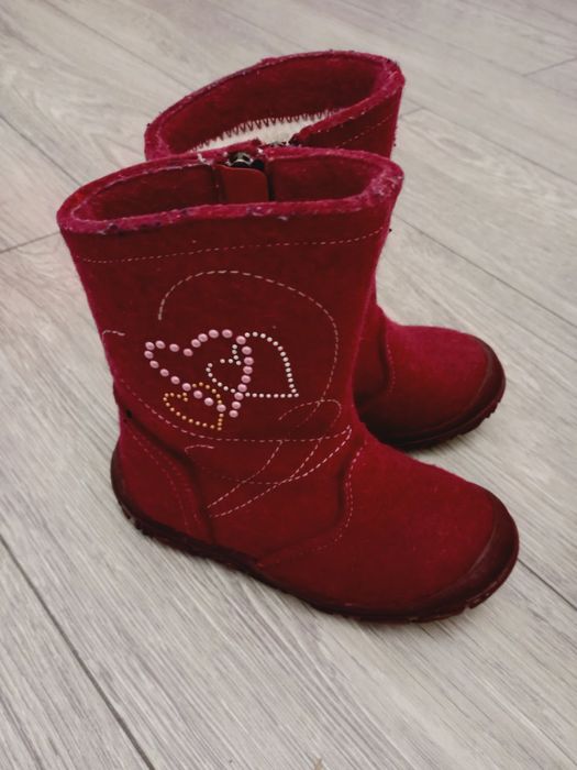 Продам зимние ботинки