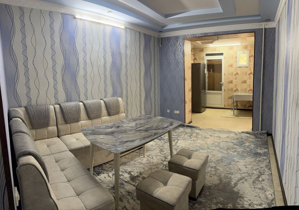 СРОЧНО ПРОДАЕТСЯ Банковский 3 ком кв на ХУВАЙДО мБЕРУНИЙ 1 этаж 115кв