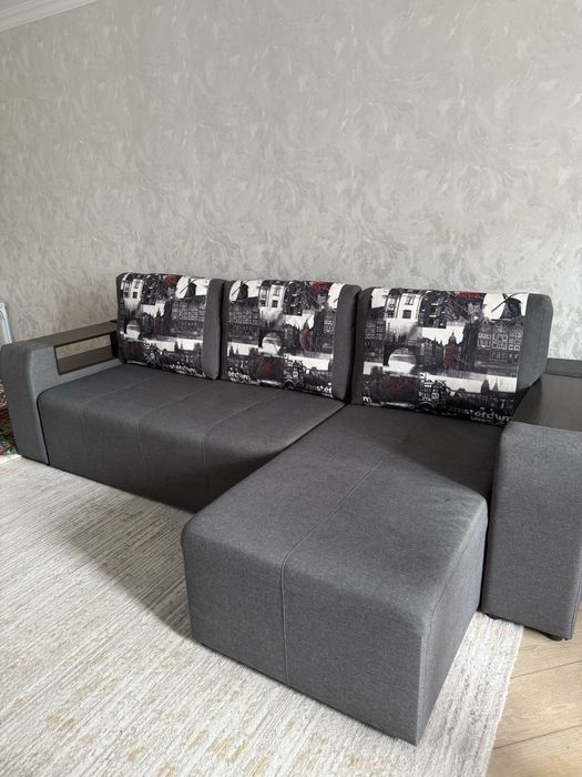 Продам диван в хорошем состоянии