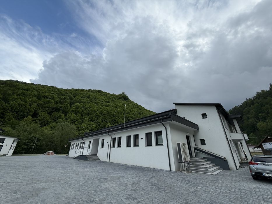 Complex de agrement si teren 10000mp zona Colibita constructie 2025