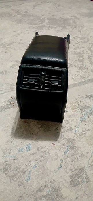 Подлокотник mersedes лупарика